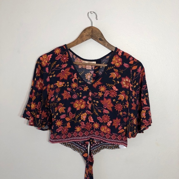 Band of Gypsies Tops - Flower print crop top - Size XS